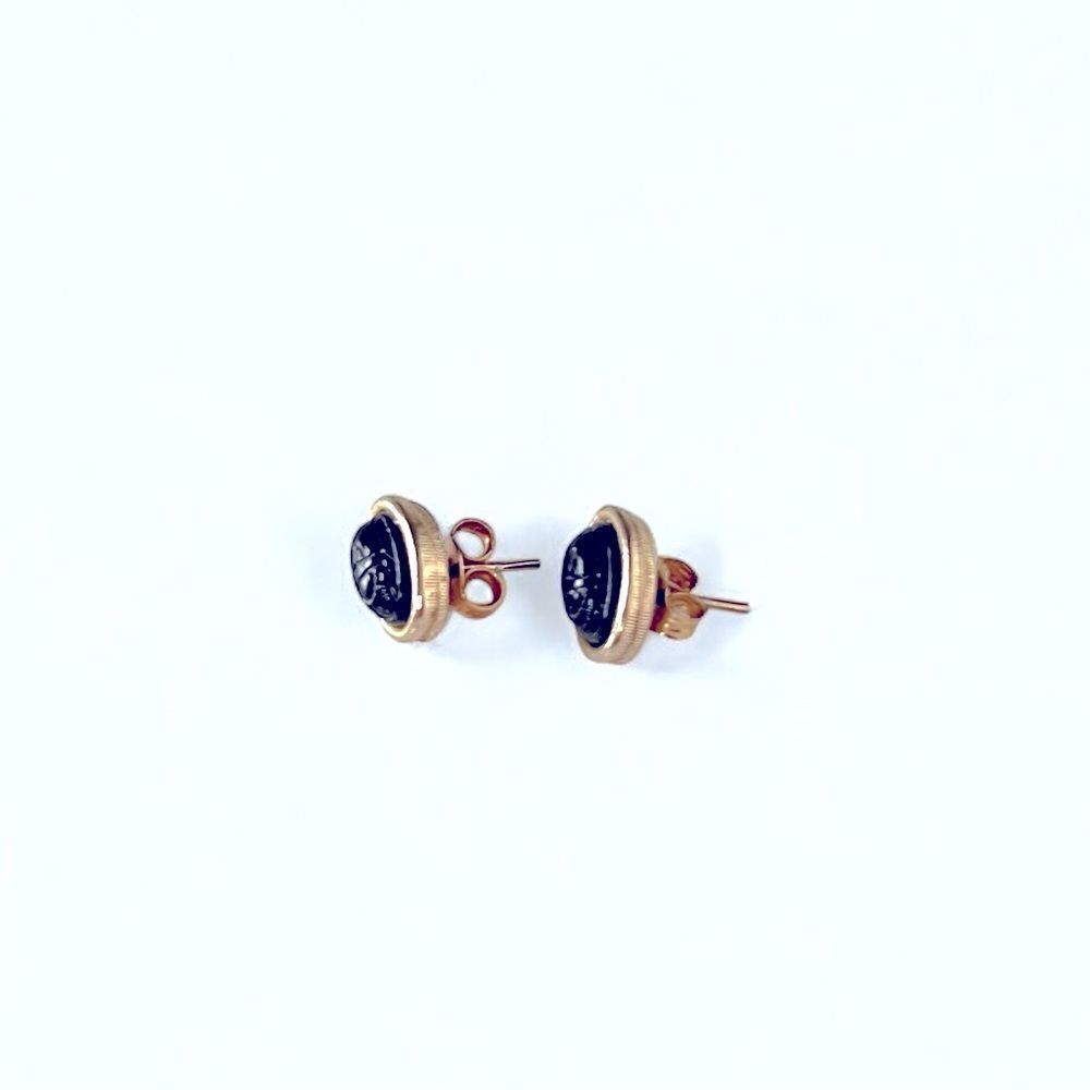 Vintage Black Scarab Gold Post Stud Earrings - Picture 5 of 5